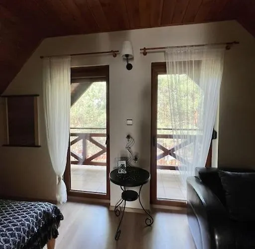 Holiday home Siedlisko Musialove Nad Jeziorem 8 Osob *