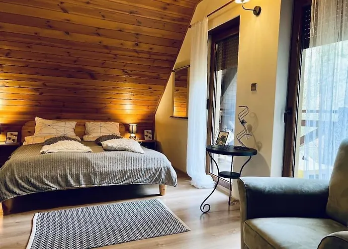 Siedlisko Musialove Nad Jeziorem 8 Osob Lezce